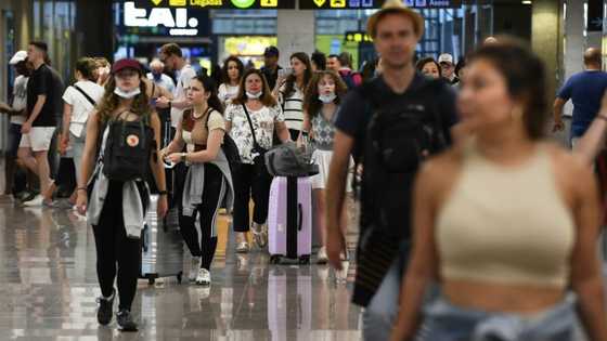 Airlines' fragile recovery from Covid