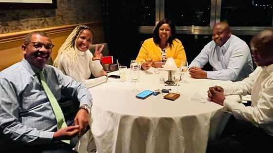 Duduzile shares meal with Jacob Zuma's legal team: "In you we believe"