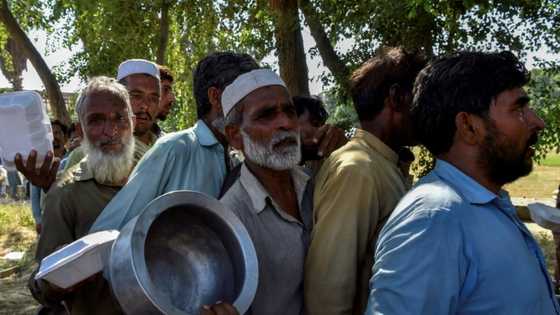Relief and desperation in Pakistan's makeshift flood camps