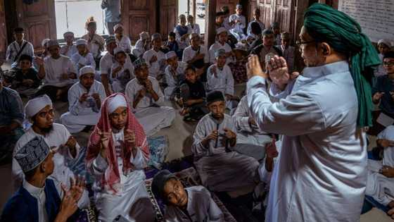 Inside Indonesia's Islamic boarding school for deaf children