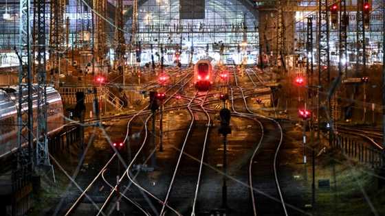 Strike-hit German rail operator agrees to 35-hour week