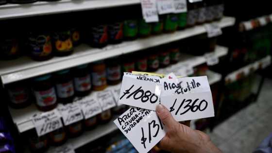 Argentine shopkeepers struggle to keep pace with soaring prices