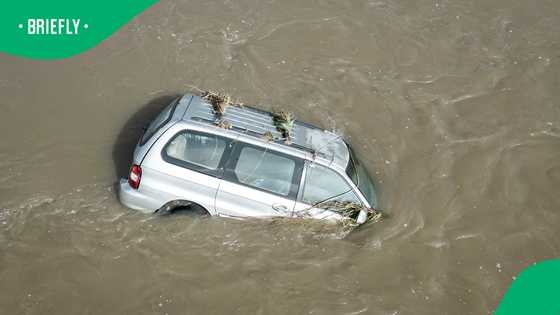 2 bodies found as car with 8 passengers swept away in KwaZulu-Natal