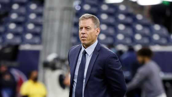 Troy Aikman's net worth, age, children, wife, salary, career, stats, passing yards