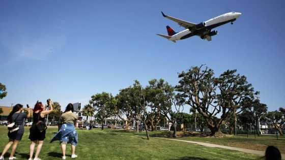 Delta lifts 2023 forecast as travel demand stays lofty