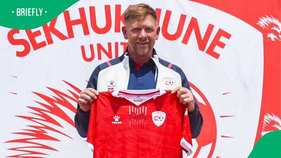 “Too early for title talk” – Tinkler on Sekhukhune’s strong start amid pressure from Sundowns