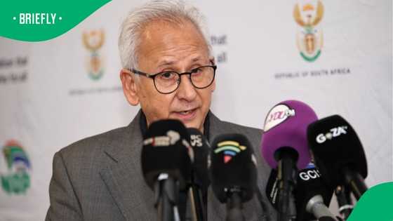 Police minister critiques Cape Town's crime prevention plan with N2 highway barrier proposal