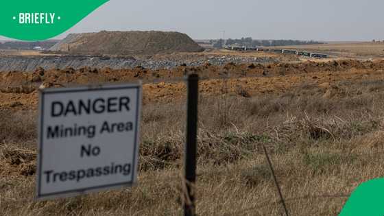 Landslide traps mineworkers underground in Kimberly, workers unaccounted for