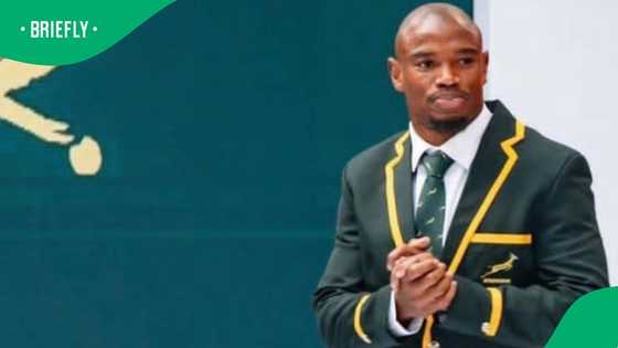 Makazole Mapimpi’s wife shares rare family moment that has South Africans talking