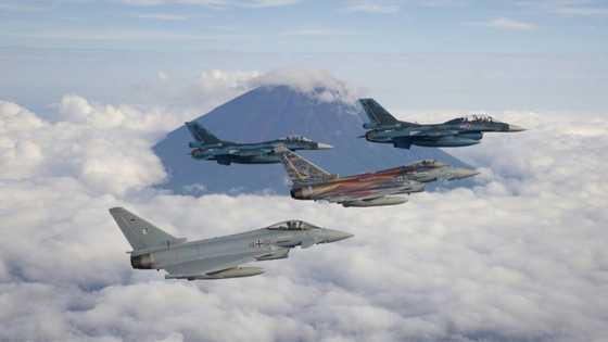 Japan PM wants defence budget to reach 2% of GDP by 2027