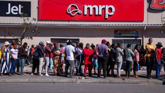 Economists warn that SA cannot afford to pay out R350 grant forever