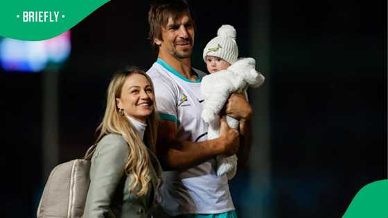 Eben Etzebeth alongside pregnant wife and daughter spend quality time on the beach
