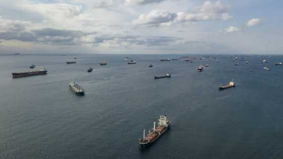 Ukraine grain ships stuck in Istanbul traffic jam