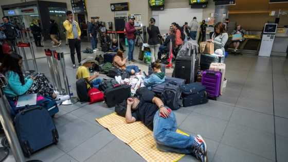 Hundreds of passengers stranded in Colombia, Peru as Viva Air grounded