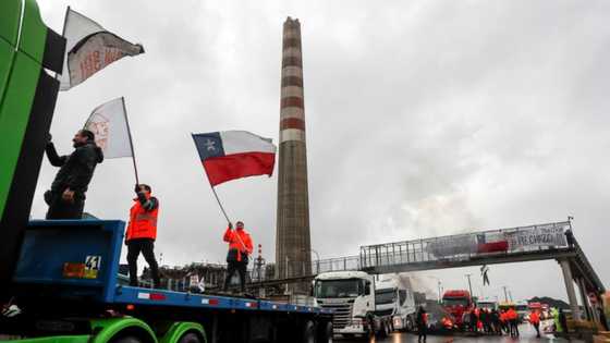 Chile workers end strike at world's largest copper producer
