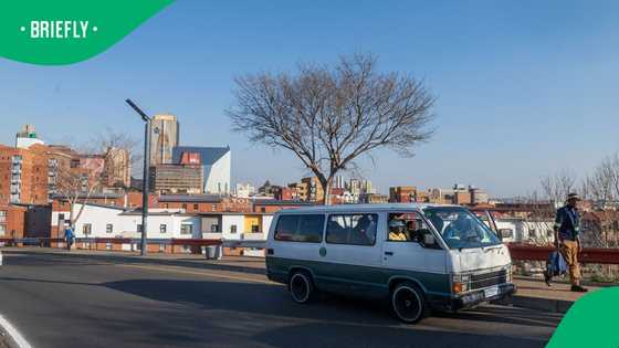Johannesburg taxi associations sign pledge to obey road rules during festive season