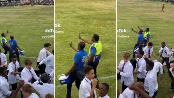 Video of Westville Boys school paramedics dancing to impressive war cries at rugby game, Mzansi claps