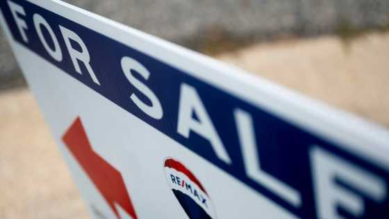 US home sales bounce in February, ending 12-month slide