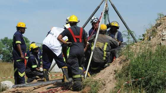 3 Illegal miners die after cave collapsed in Nuttaboy Mine, 10 others rescued in the Northern Cape