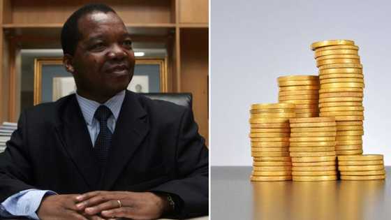 Zimbabwe plans to sell 22-carat gold coins to assist struggling economy, after losing dollar value