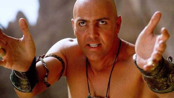 All about the famous Afrikaans actor, Arnold Vosloo