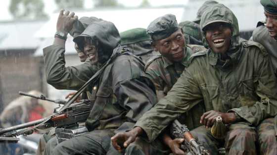 Experts warn against bringing rebels into army to end Congo fighting