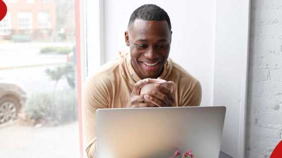 Man lists websites that pay up to R3,6k daily to do online surveys