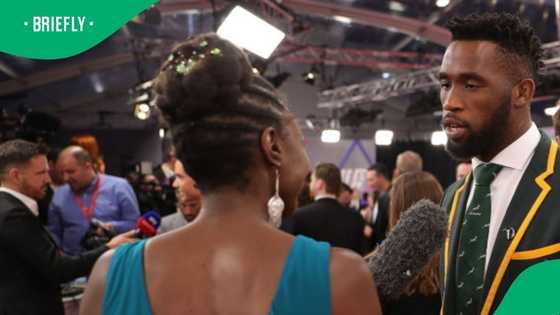 “Classy grown woman with money”: SA divided after spotting Siya Kolisi with alleged girlfriend in public