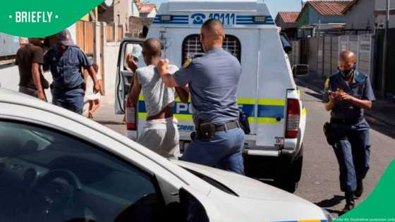 3 hijackers arrested at Alexandra Mall while spending R45K on victim's cards