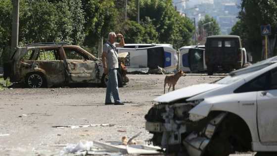 Battered Lysychansk clings on as Russians advance