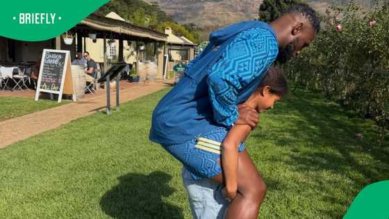 Siya Kolisi’s sweet moment with his girls melts hearts online