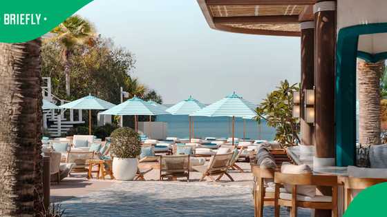 The Bookmark Test: What Four Seasons in Dubai Notices When You’re Not Looking