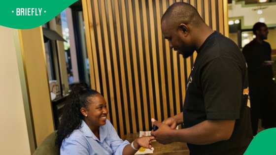 South African explains why Igbo man did not kneel down when proposing in TikTok video