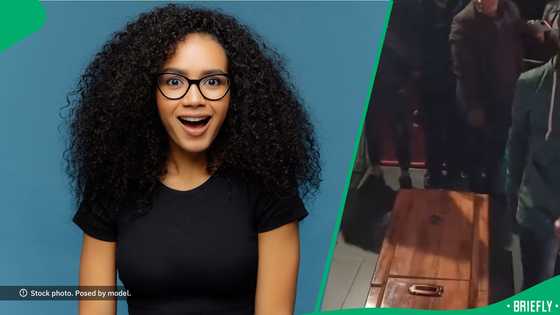 "Good boy gone bad": Mzansi reacts to man's strange groove entrance in a coffin