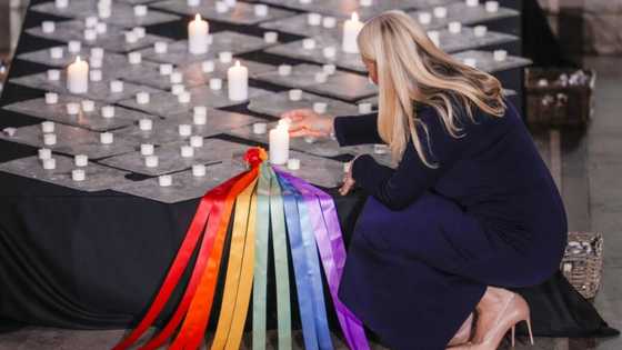 Norway pays tribute to victims of Oslo shooting
