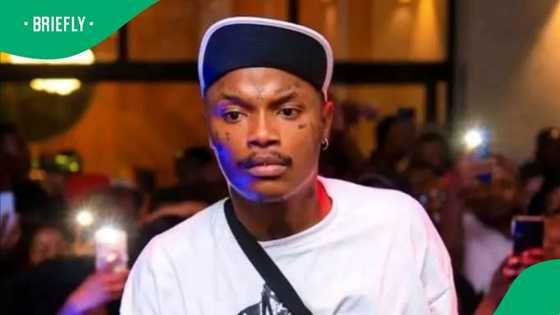 Shebeshxt shares his bank balance in a video, SA reacts: "It's RAF money"