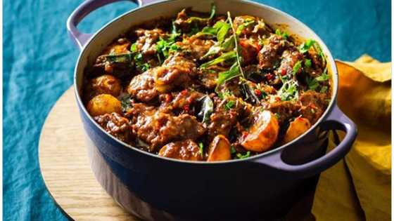 Heritage Heat: Unwrapping Durban's Timeless Lamb Curry Recipe