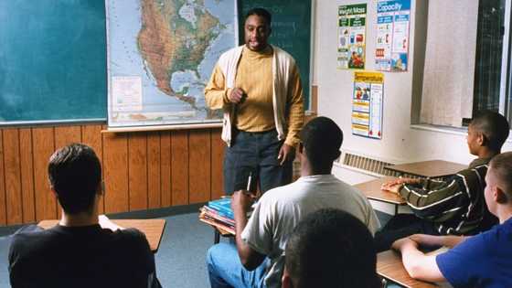 I met my first love at m daughter’s school – His actions stunned me