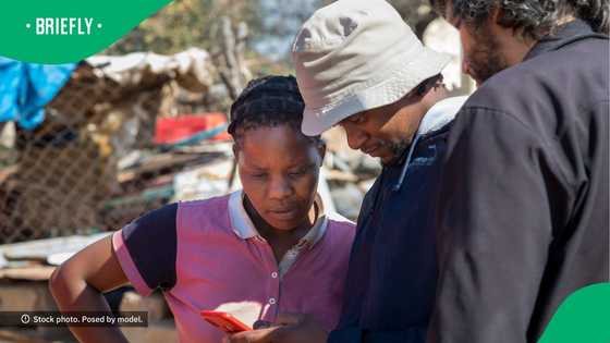 “Are all our fathers the same?”: SA youngsters share what they found on their dads’ phones