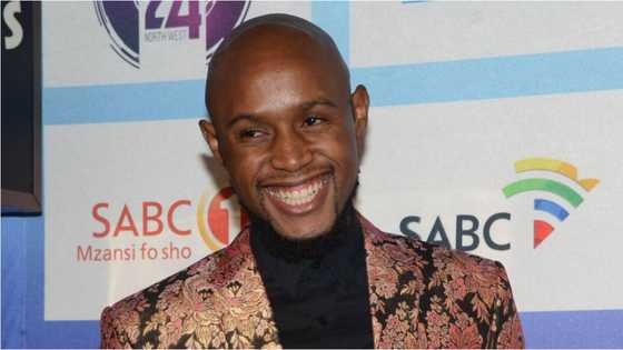 Mohale promises more selfies in the new year and already delivers