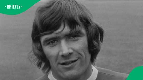Arsenal legend Peter Simpson dies aged 81, honoured as players wear black armbands against Burnley