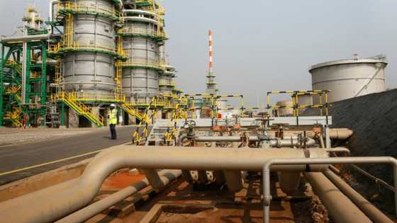 Brent oil closes under $100/barrel for first time since April
