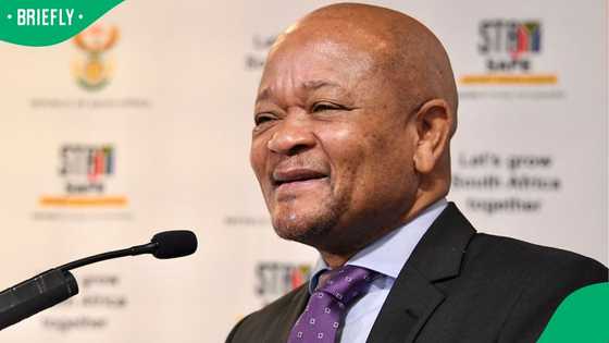 Police Minister Senzo Mchunu hands over electronic devices to SAPS amid ongoing investigations