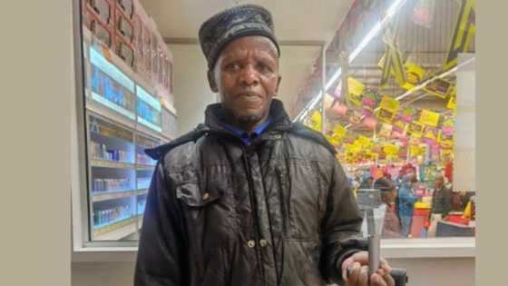 Mzansi applauds honest and ethical cleaner for help finding distraught customer's R2 000