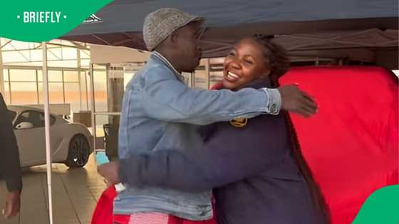 "Njani": SAPS constable's car purchase worth up to R480k in TikTok video leaves SA envious