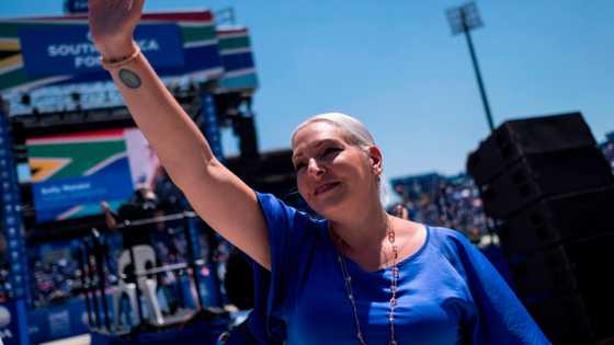 DA's Natasha Mazzone deactivates social media after EFF spat, Mzansi unimpressed