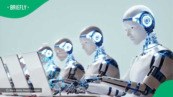 A humanoid robot was spotted inside a Chery dealership in a video with the Magumba track playing