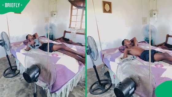 "Soft live right there": Mzansi reacts to SA man’s floating bed hack as he battles summer heat