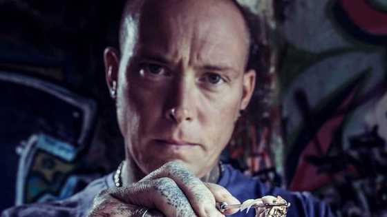 Facts about Simon Keys and his snakes that you did not know