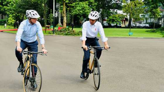 Indonesian designer's wheels behind leaders' bamboo bike bromance